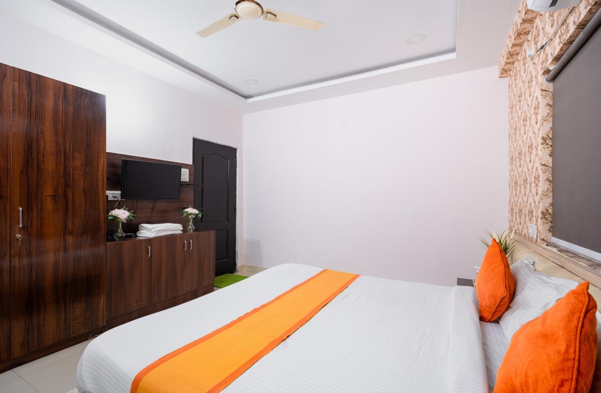 Iris At Nest Hotel Haidarábád Kültér fotó