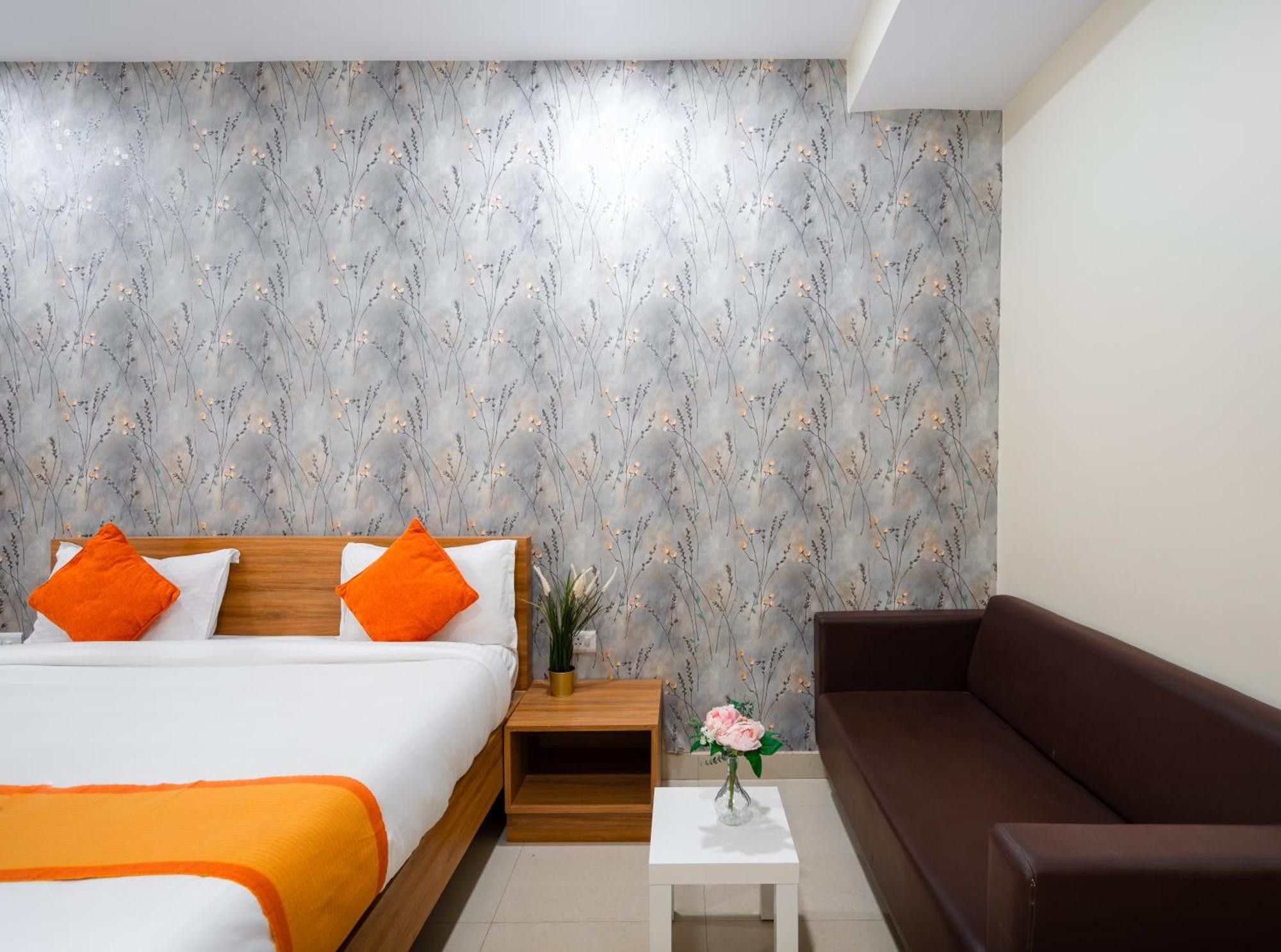 Iris At Nest Hotel Haidarábád Kültér fotó